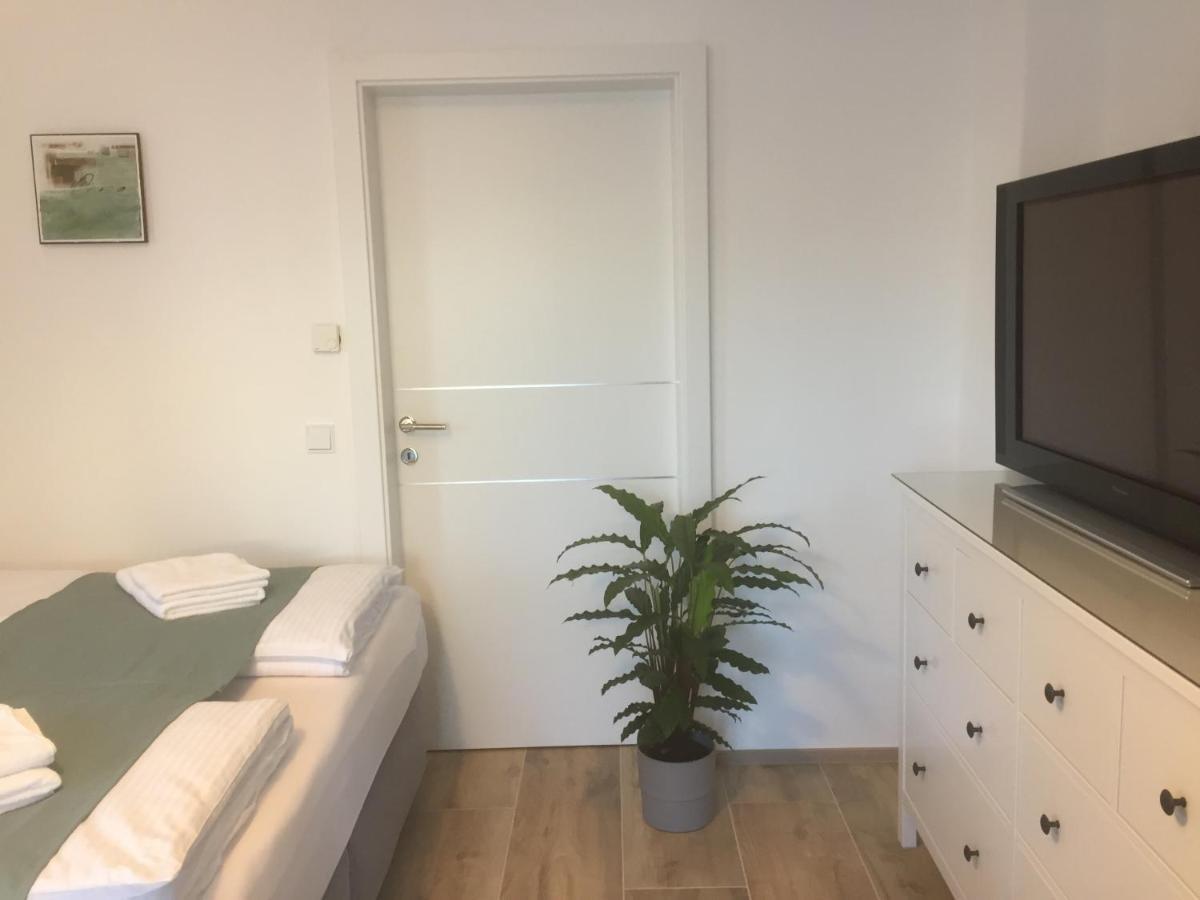 Gaestewohnung Schlossblick Grödig Exterior foto